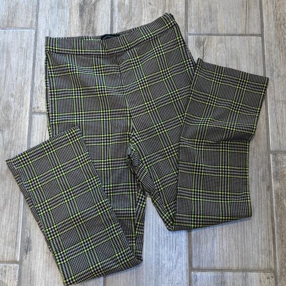 Urban Outfitters Womens Black Green Plaid Cropped Mini Flare Pants Y2K Indie 6 - Picture 3 of 5